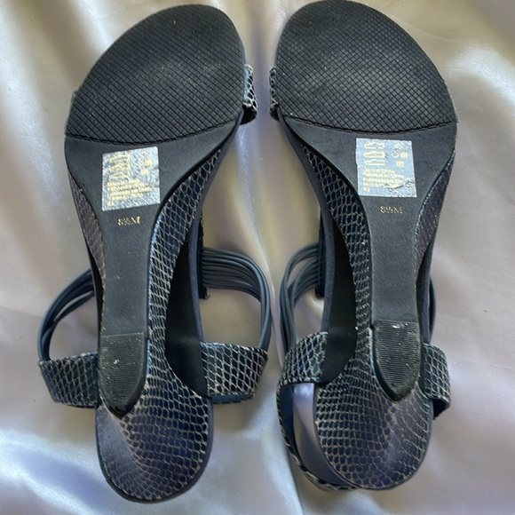 NEW YORK TRANSIT Embellished Cutout Wedges Snakeskin Print Stretch Ankle 8.5 New - Picture 10 of 14